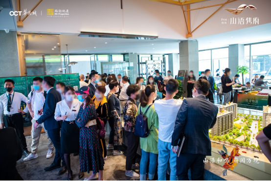 山语隽府|  88㎡三房两厅两卫王炸户型空袭金陵，新奢美学样板间千人围观！