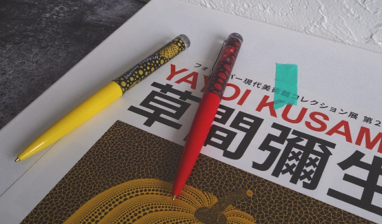 就在本周六！草间弥生周边、村上隆哆啦A梦公仔....王一博都在追的艺术周边！都在这里了！！