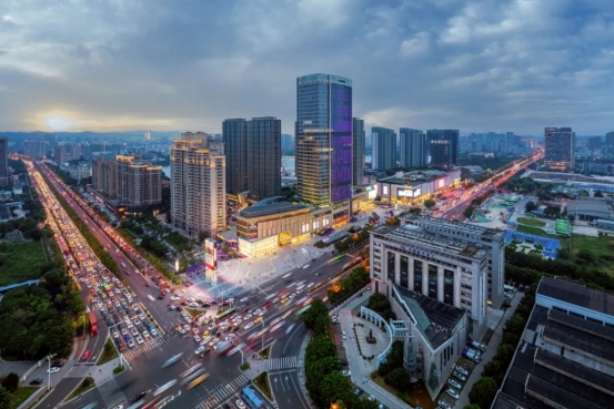 跨越时间！稀有现房带着传世名表公开升级样板间！