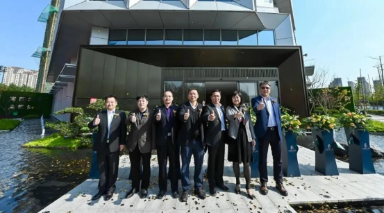 河西龙湾 湾居生活 | 千万名表助阵，千人争睹深业龙湾上府耀世公开